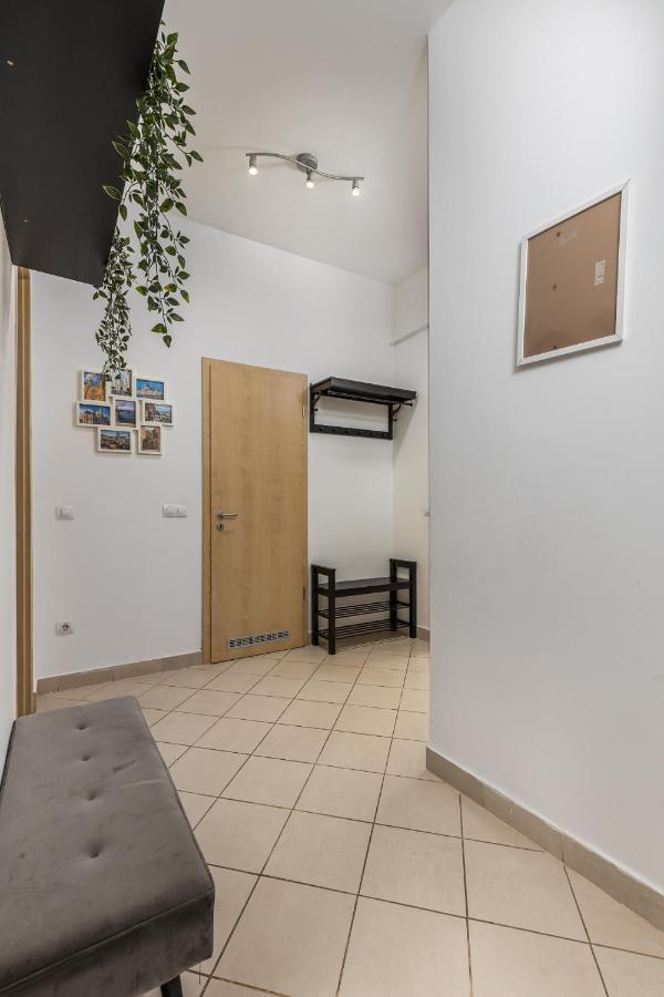 Cosy 1 Bedroom Apartment In Gozsdu Court Budapest Exterior photo